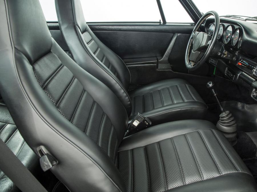  Porsche 911 Carrera 2.7 Coupe 1974 года  (фото 21 из 24)